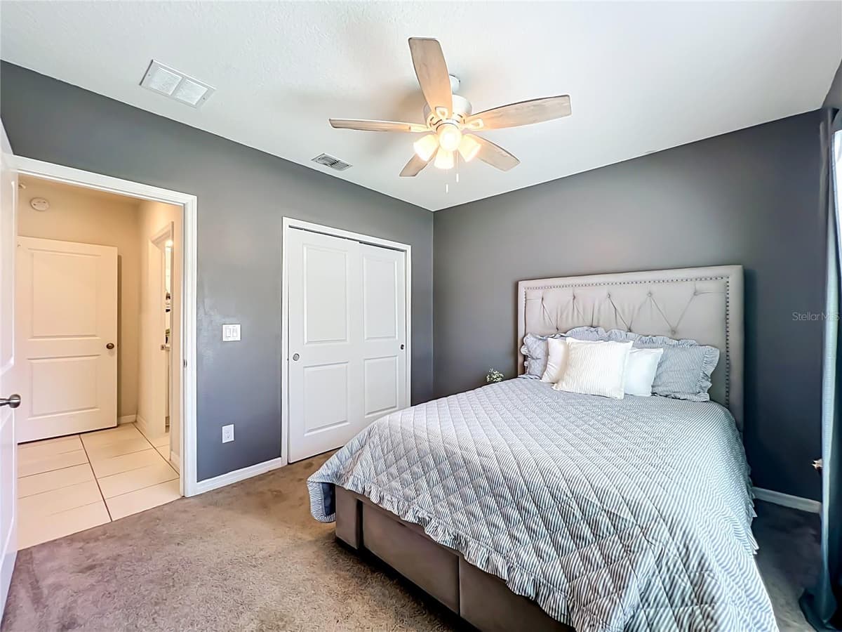 405 KESTREL DRIVE — photo 24 of 46
