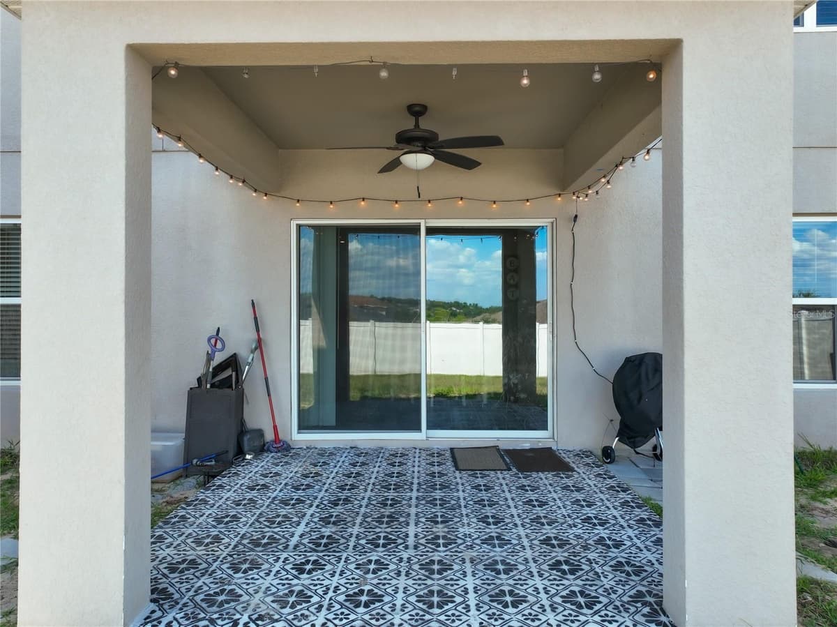 405 KESTREL DRIVE — photo 40 of 46