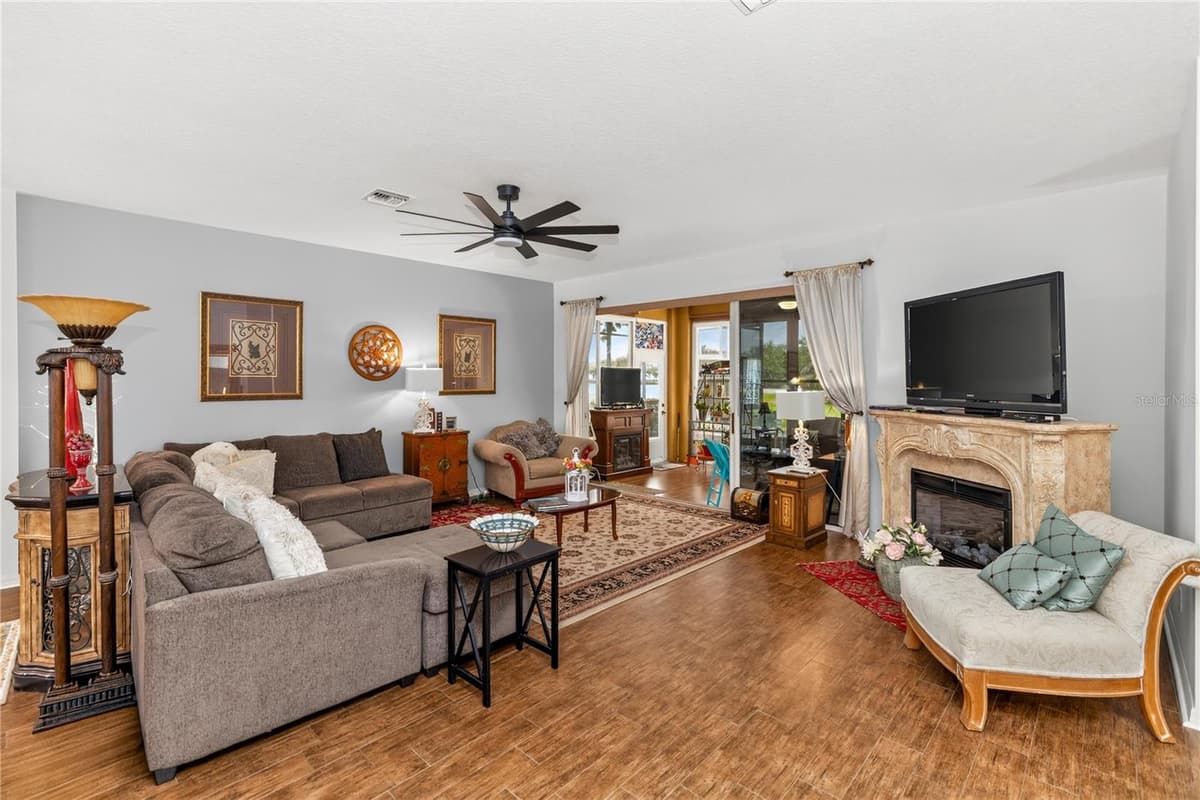3393 BALTIC SEA BOULEVARD — photo 3 of 40