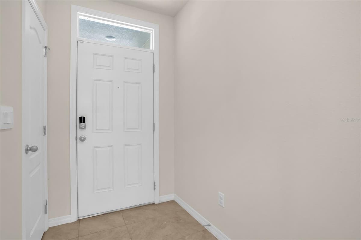 5242 MAHOGANY DRIVE — photo 11 of 32