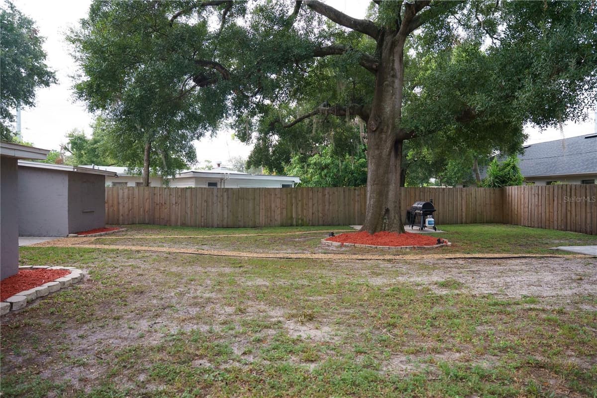 10906 LANTANA AVENUE — photo 35 of 38