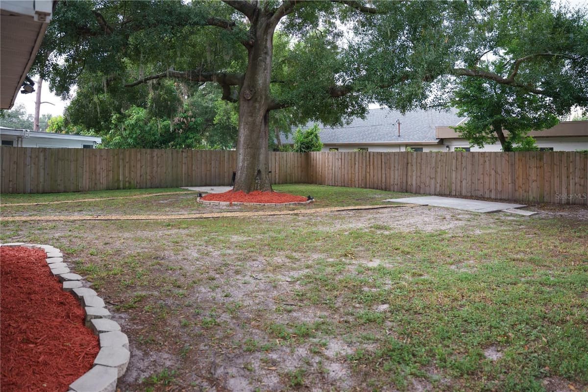 10906 LANTANA AVENUE — photo 36 of 38