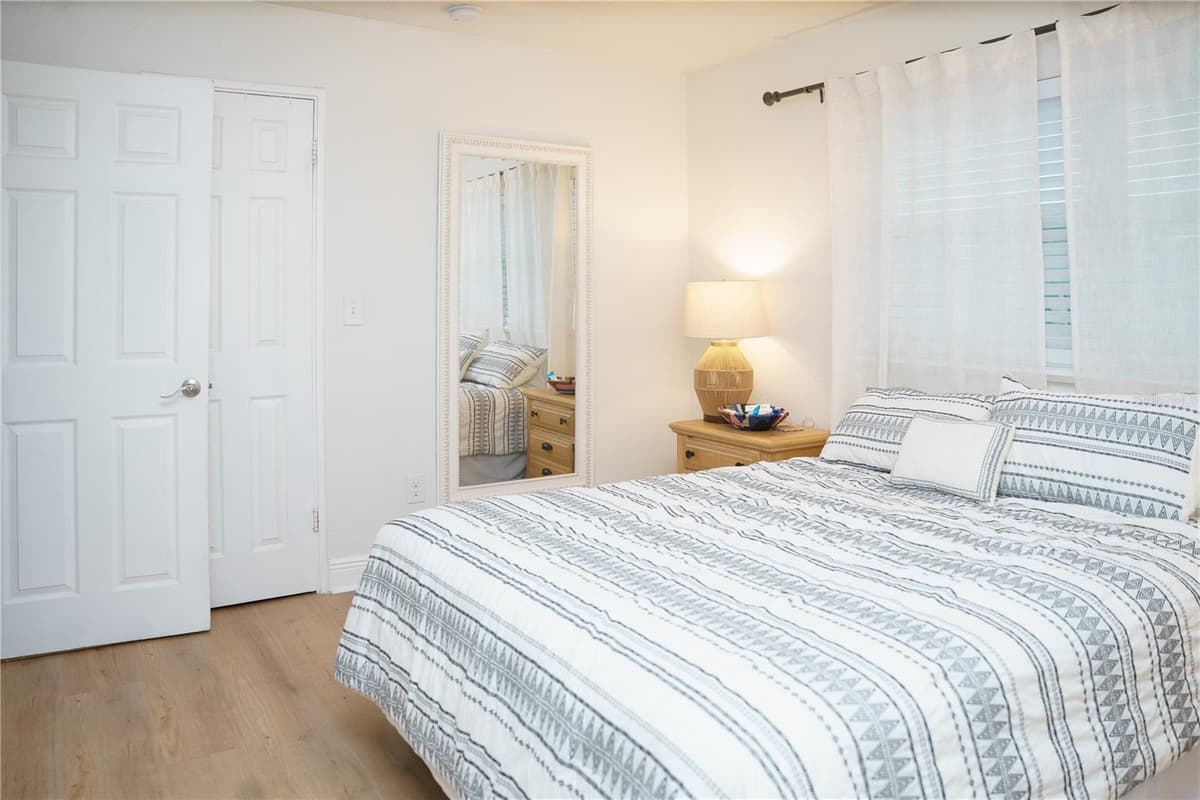 10906 LANTANA AVENUE — photo 16 of 38