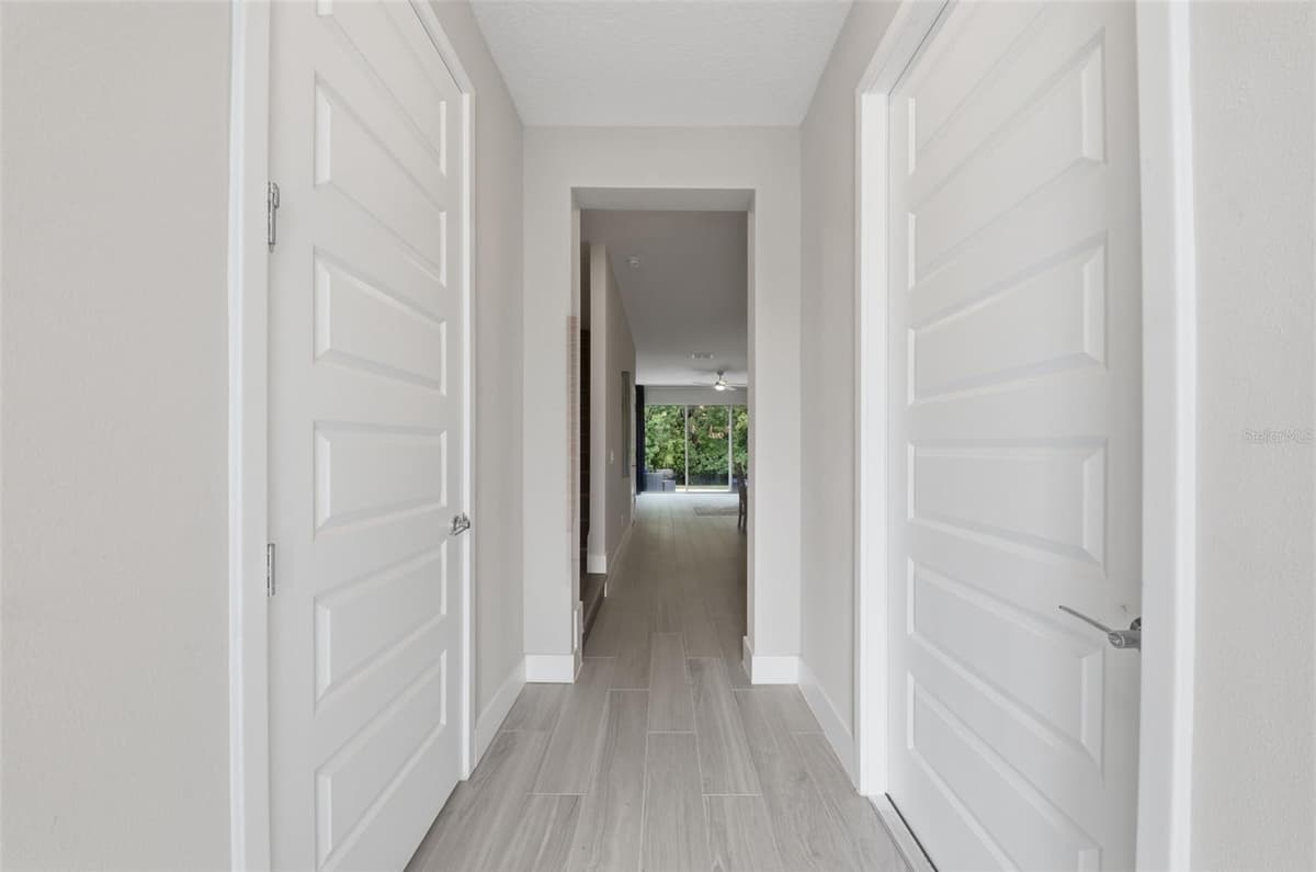 1216 ROYAL VIEW TERRACE — photo 3 of 45