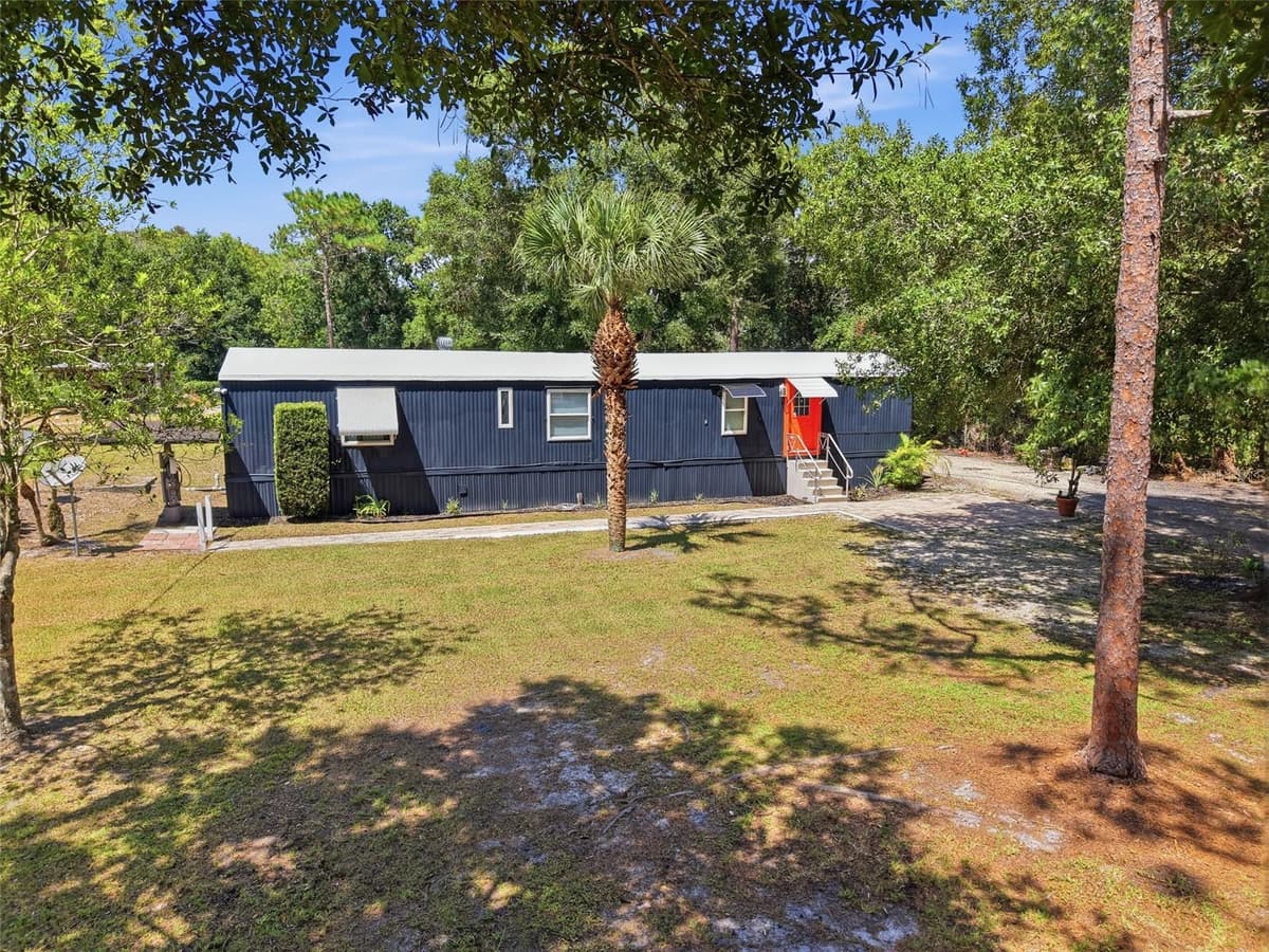 9295 LUNA DRIVE — photo 37 of 43