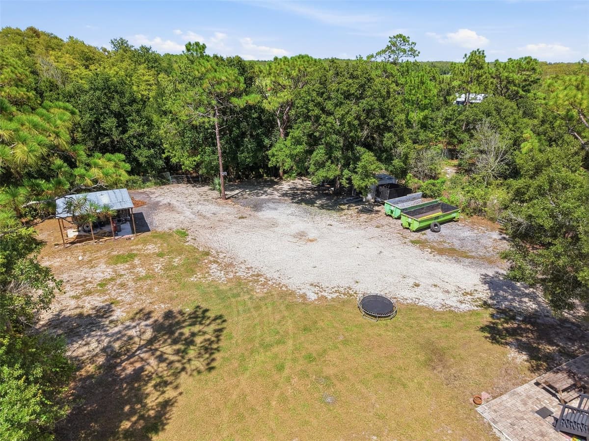 9295 LUNA DRIVE — photo 39 of 43