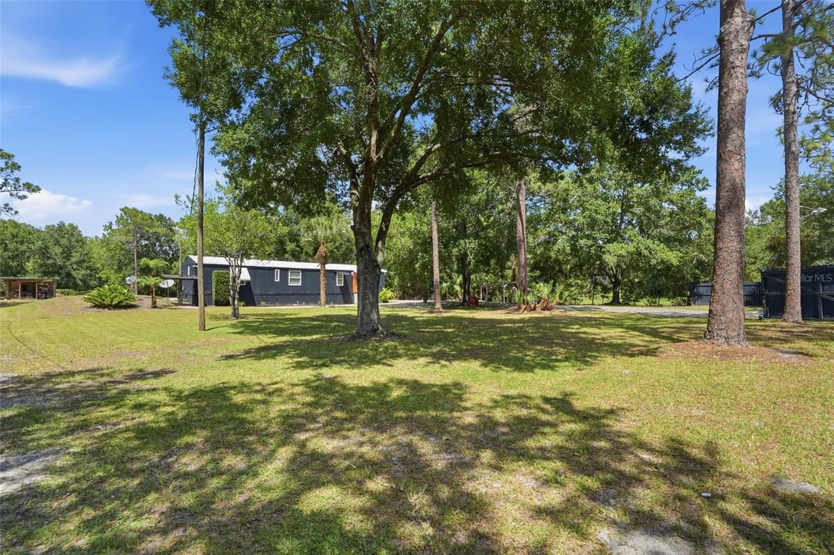 9295 LUNA DRIVE — photo 22 of 43