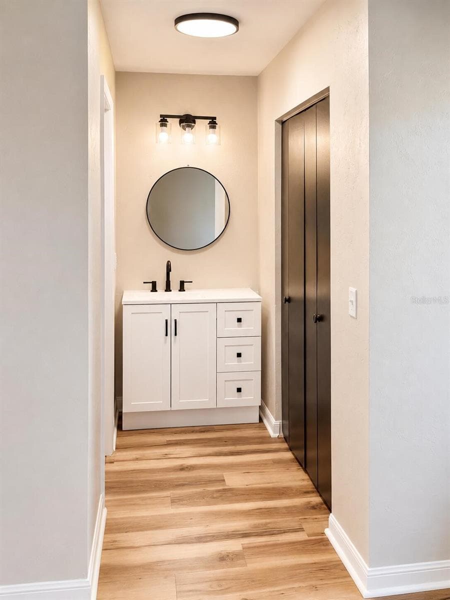 3604 51ST TERRACE — photo 3 of 5