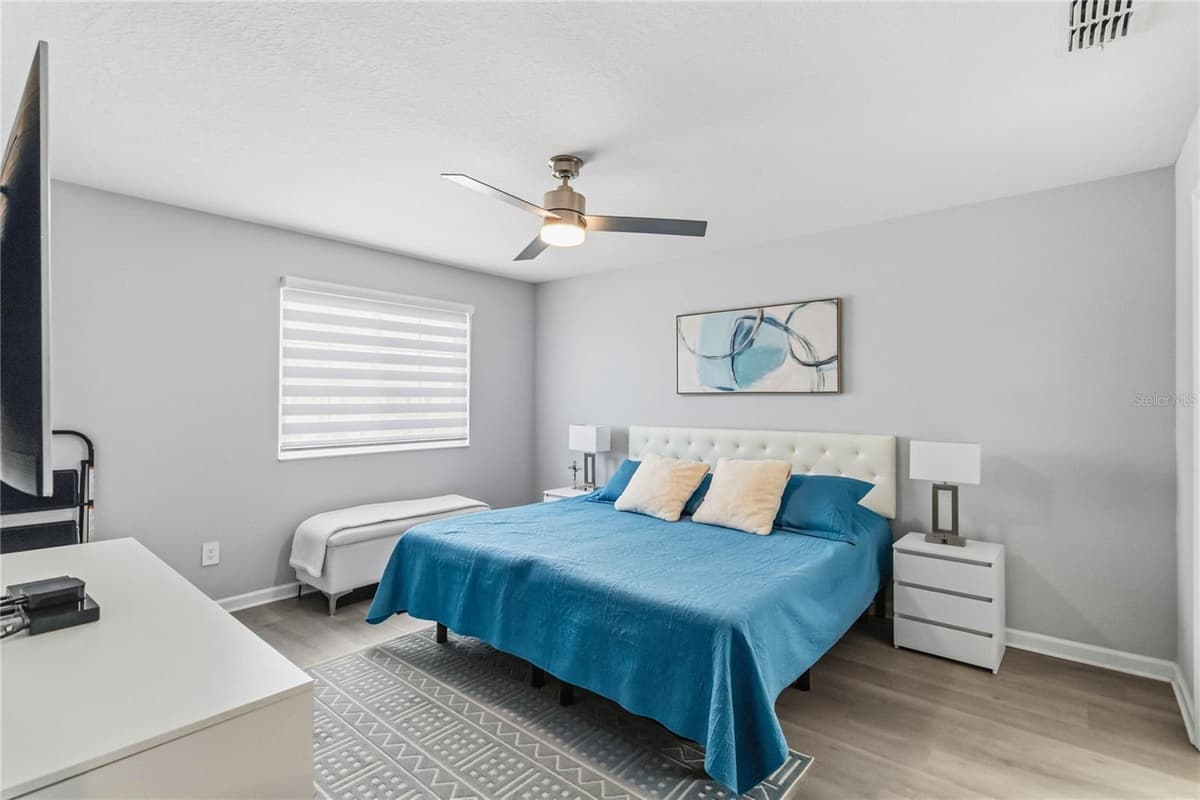 385 CAPE HONEYSUCKLE PLACE — photo 16 of 52