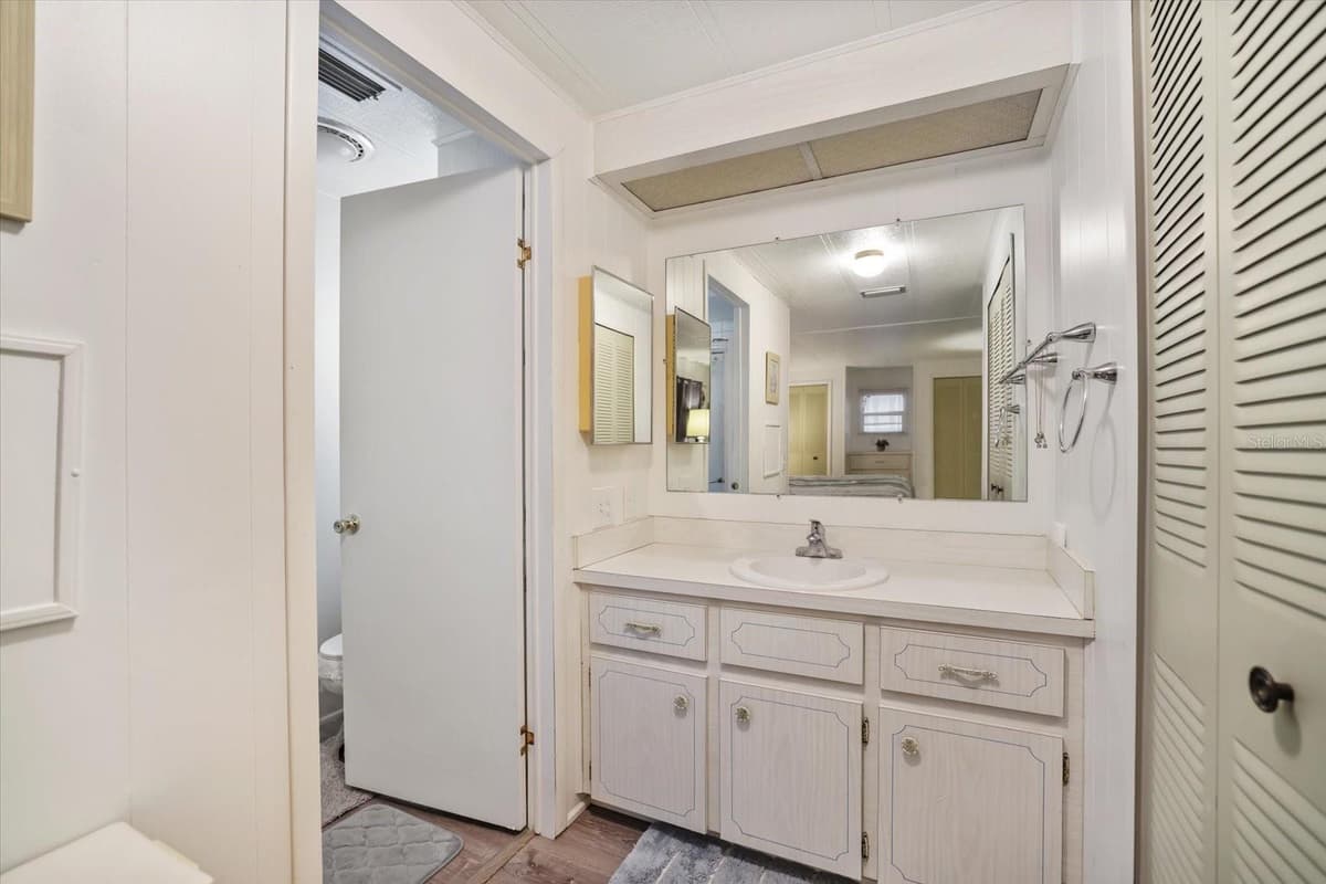832 JOLANDA CIRCLE — photo 14 of 52