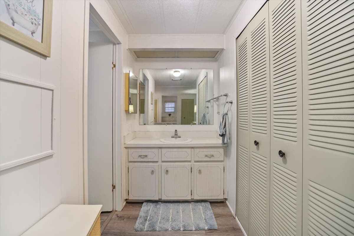 832 JOLANDA CIRCLE — photo 10 of 52
