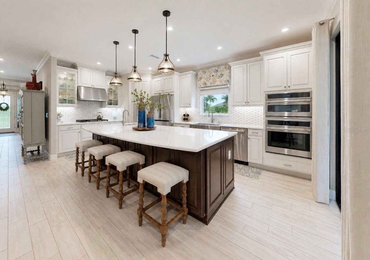 10505 WICKER PARK PLACE — photo 9 of 89