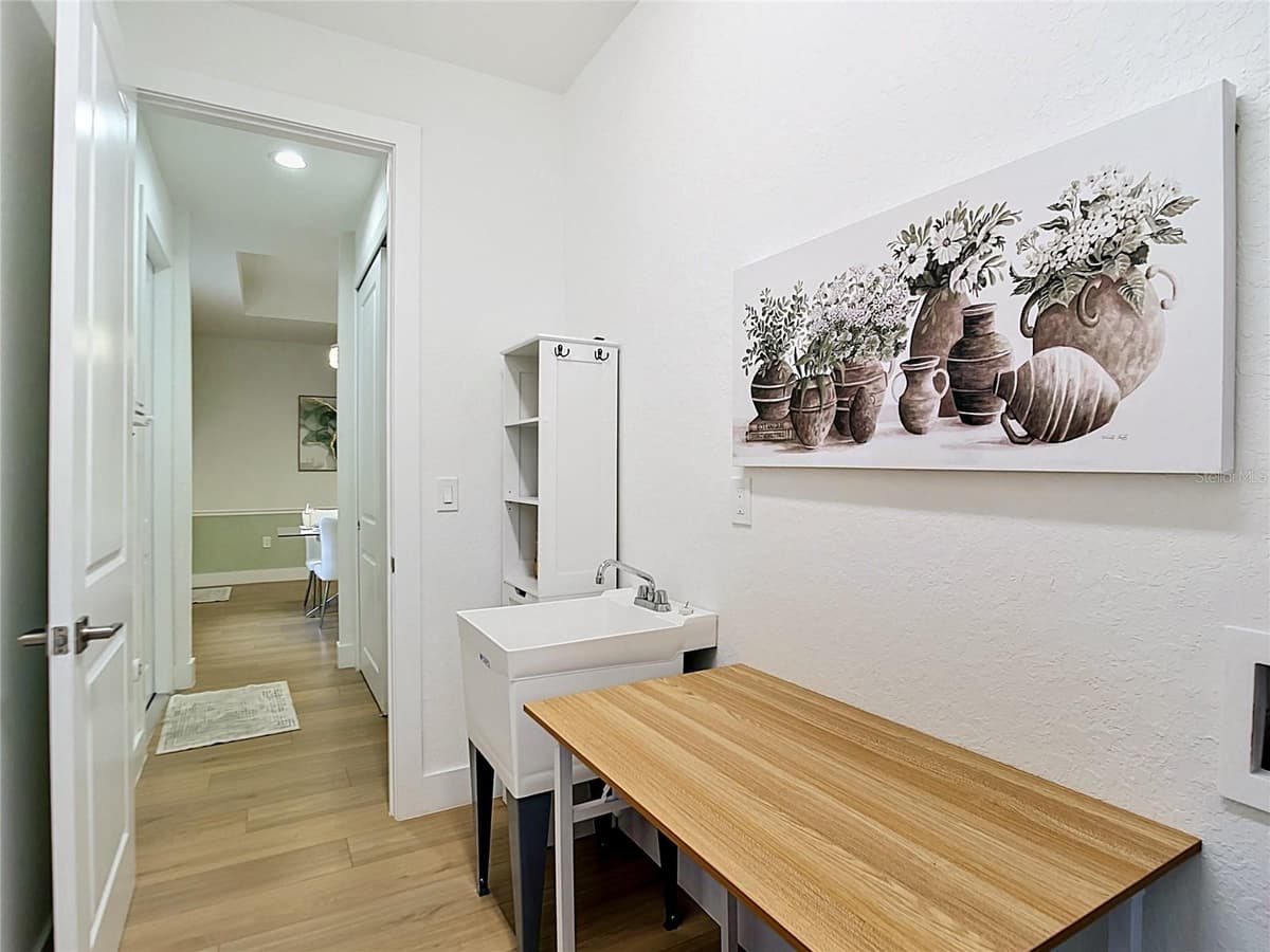 4586 MAURBACH TERRACE — photo 26 of 31