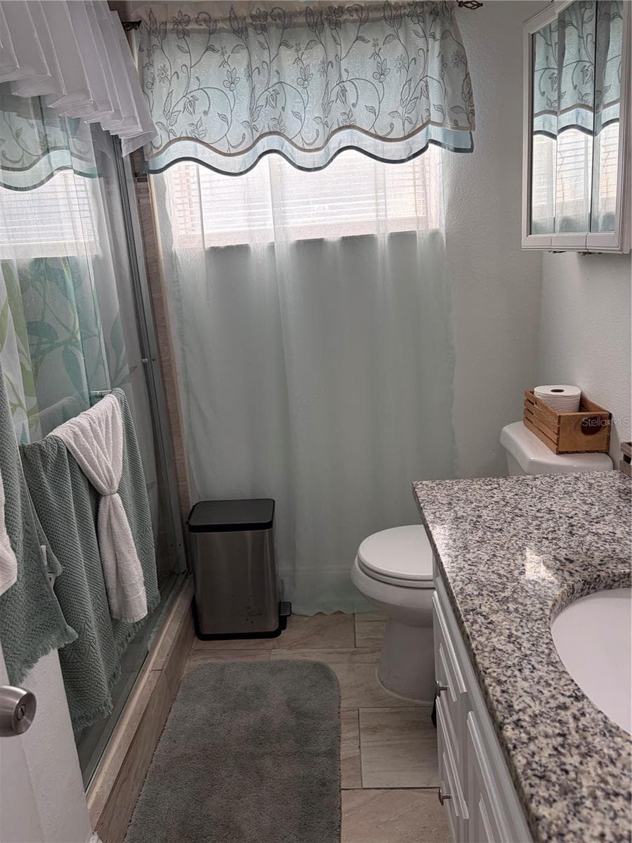 908 SOLANDRA DRIVE — photo 11 of 16