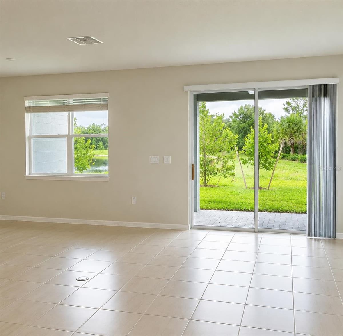 17391 SAW PALMETTO AVENUE — photo 7 of 24