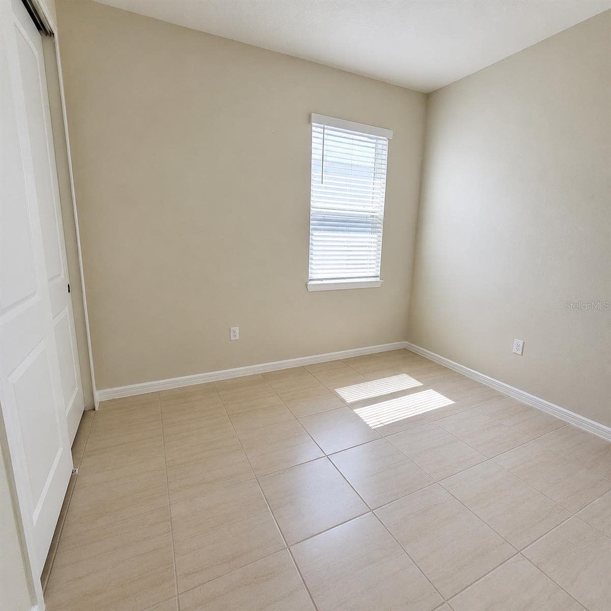 17391 SAW PALMETTO AVENUE — photo 8 of 24