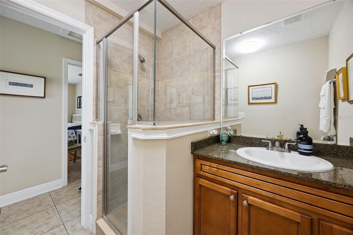 2109 GRANT AVENUE — photo 13 of 20