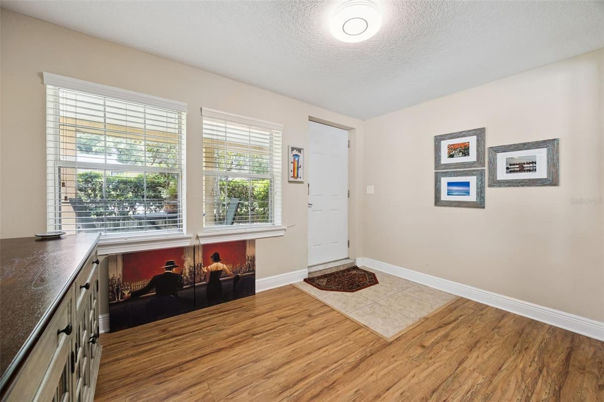 2109 GRANT AVENUE — photo 4 of 20