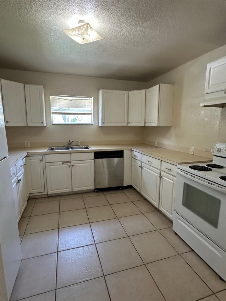 3613 CHELSEA STREET — photo 39 of 51