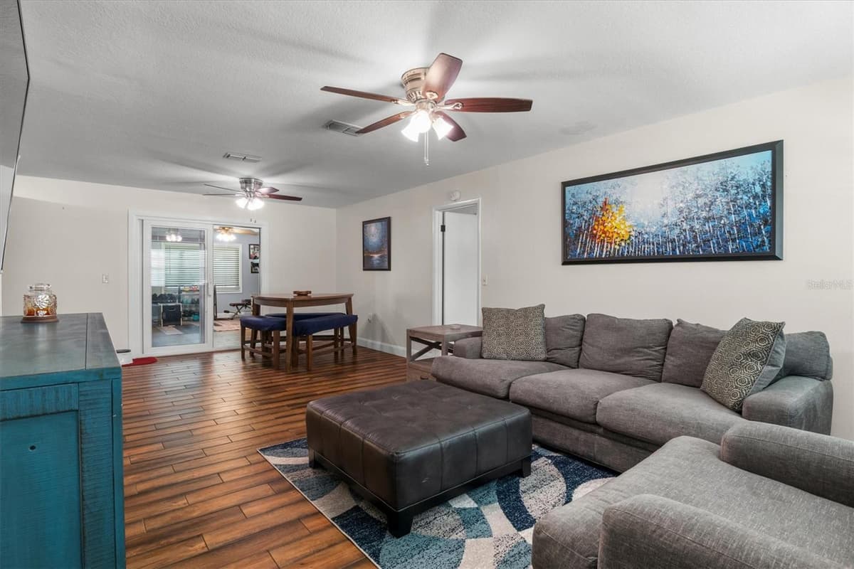 7229 ASHLAND DRIVE — photo 3 of 32