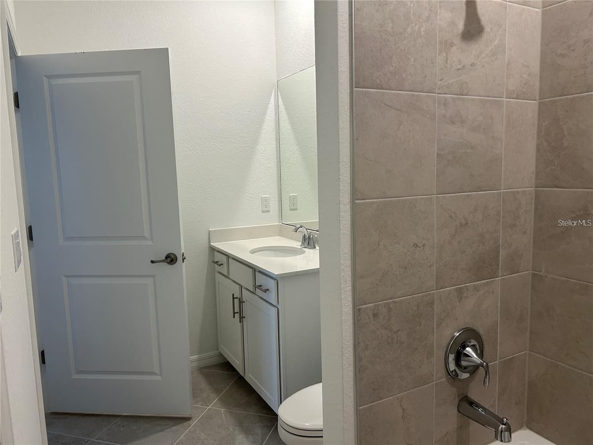 12240 WELLEN GOLF STREET — photo 13 of 69