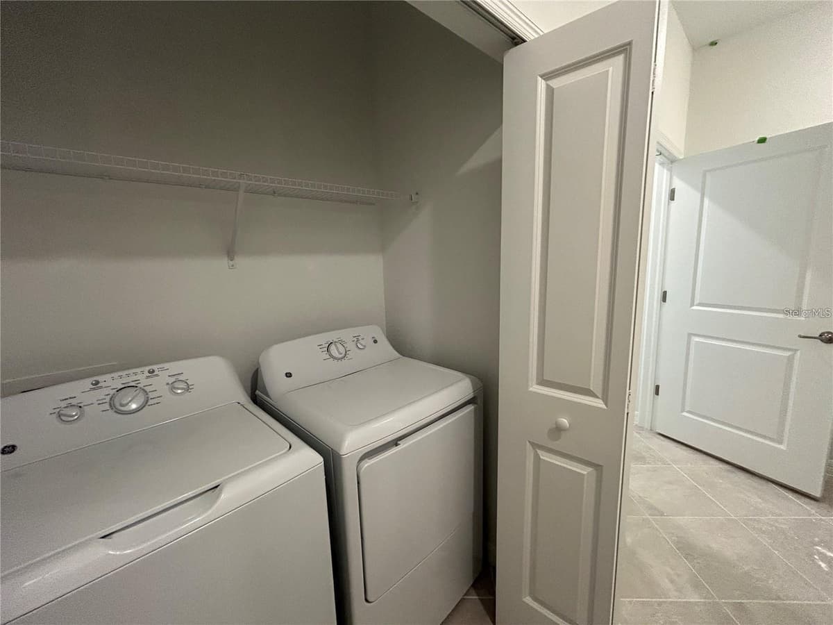 12240 WELLEN GOLF STREET — photo 14 of 69