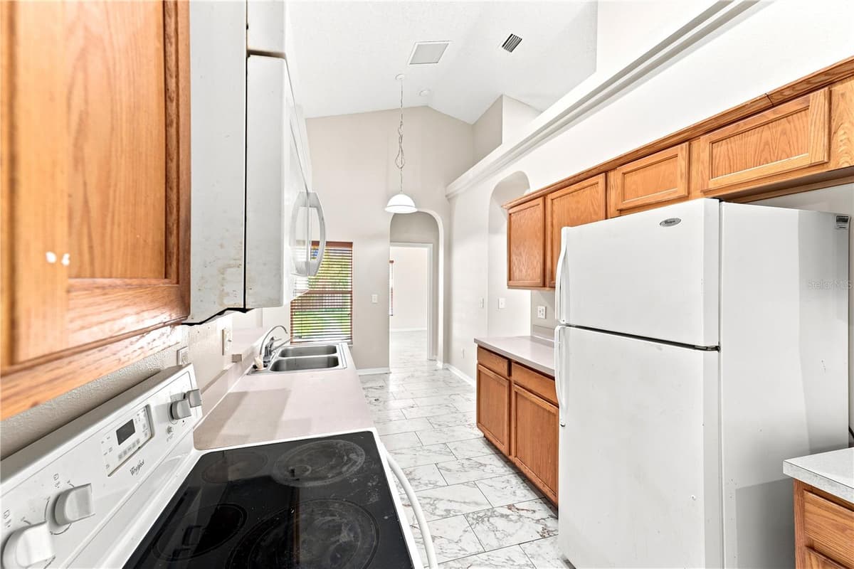 2155 KAYLAS COURT — photo 11 of 41