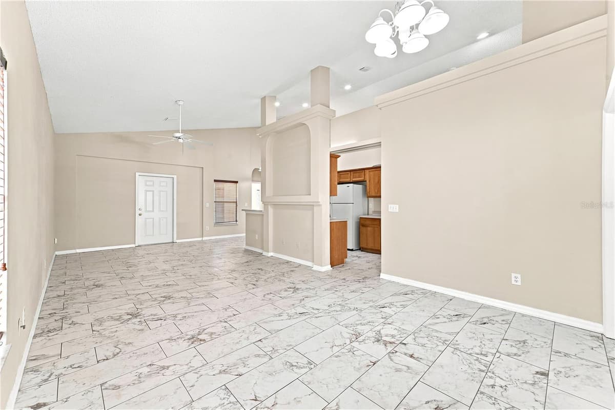 2155 KAYLAS COURT — photo 8 of 41