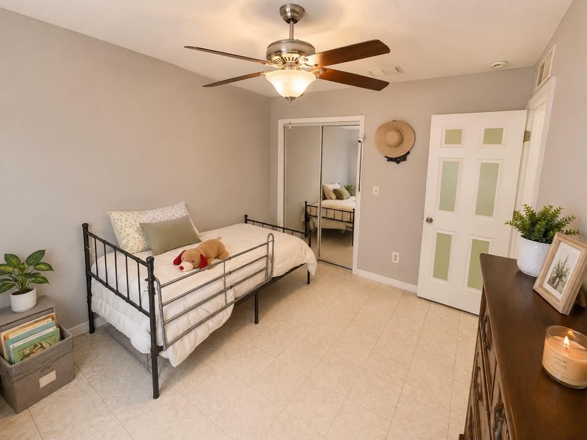 2333 AINSWORTH AVENUE — photo 17 of 22