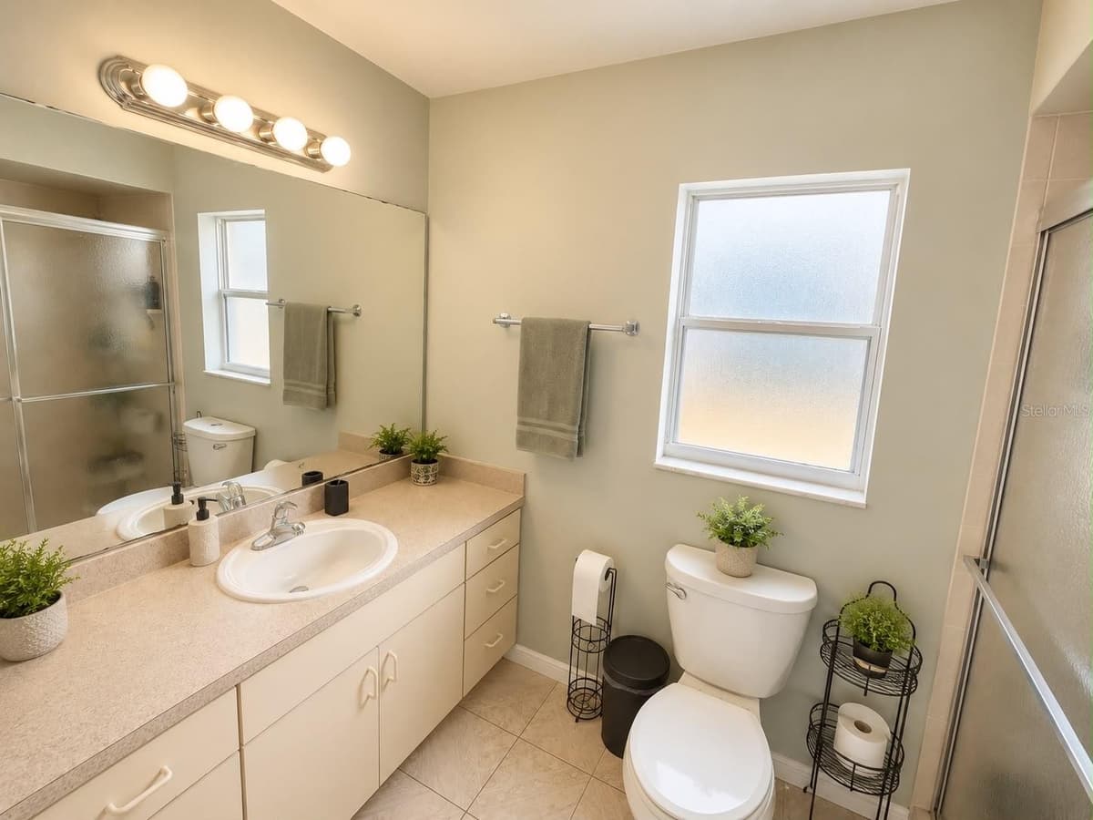 2333 AINSWORTH AVENUE — photo 15 of 22