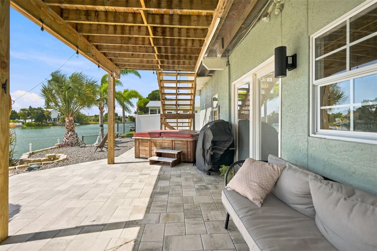3199 AZALEA DRIVE — photo 42 of 56