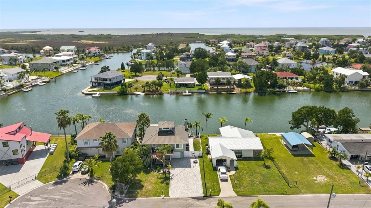 3199 AZALEA DRIVE — photo 45 of 56