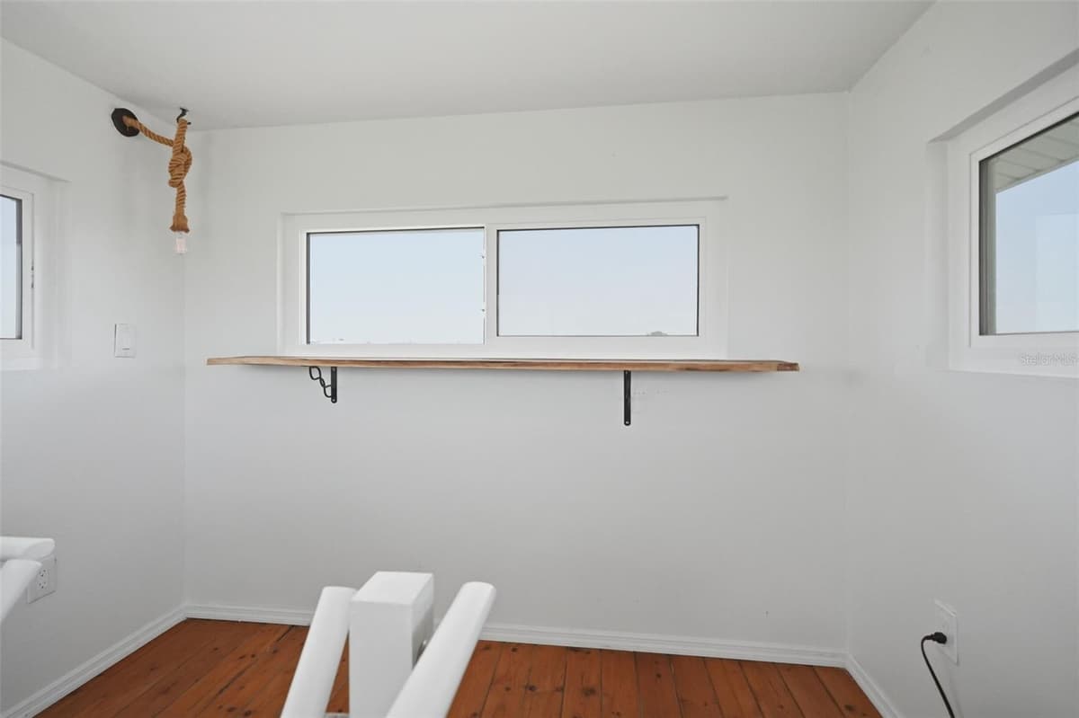 3199 AZALEA DRIVE — photo 19 of 56