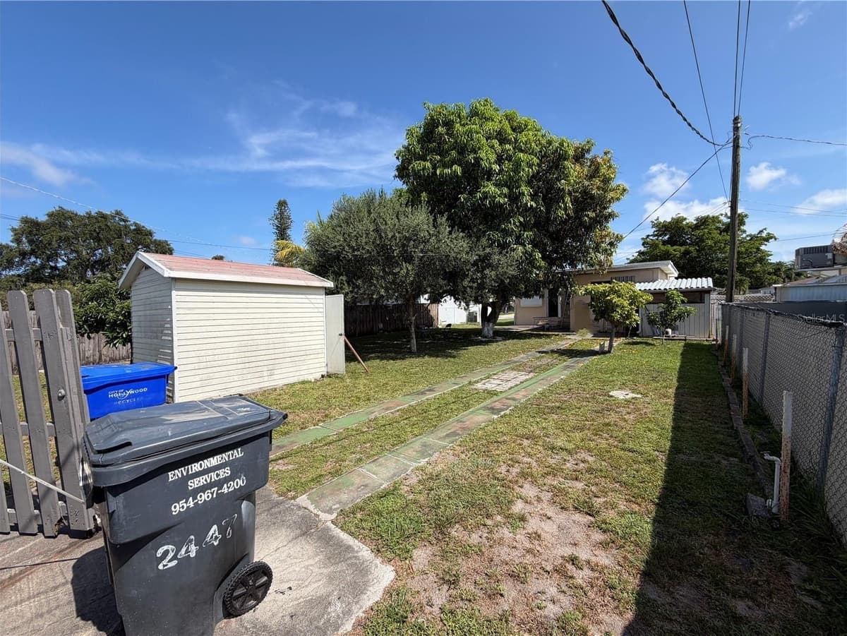 2447 ARTHUR STREET — photo 27 of 39