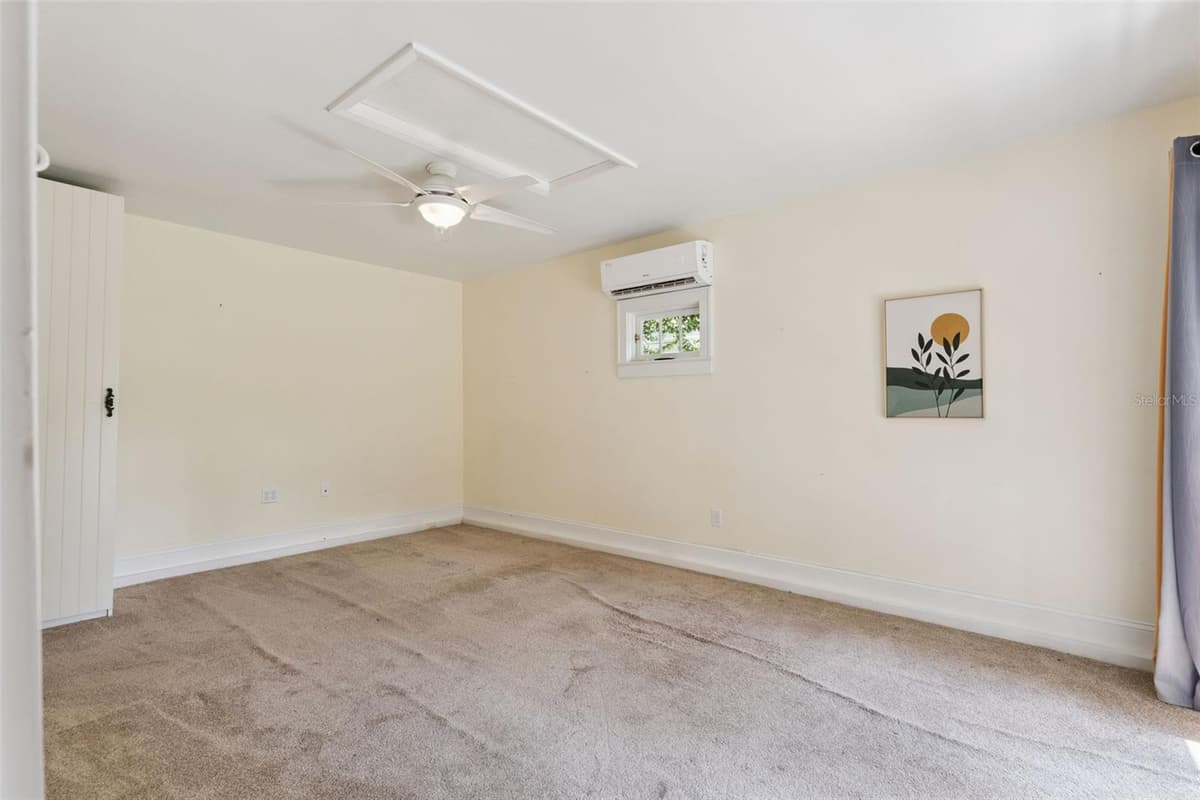 12 THORNTON AVENUE — photo 43 of 53