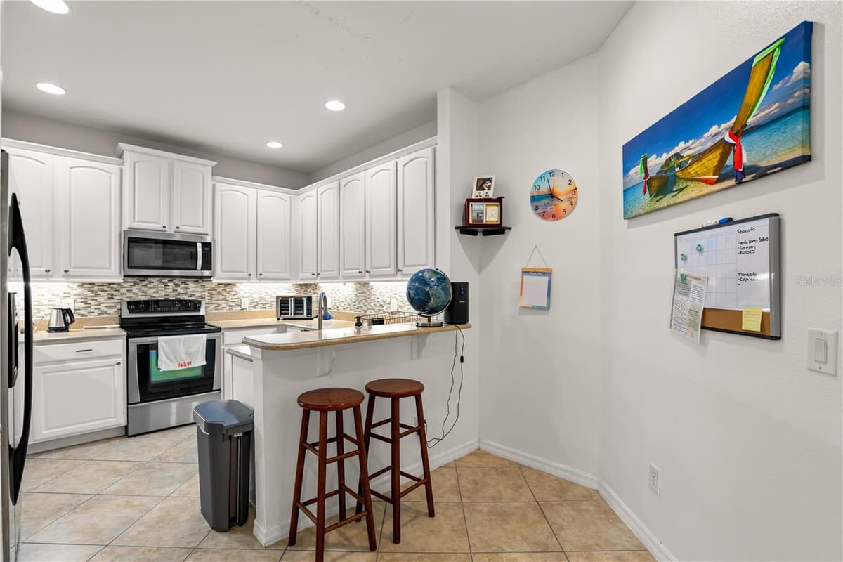 1121 TRAVERTINE TERRACE — photo 9 of 34