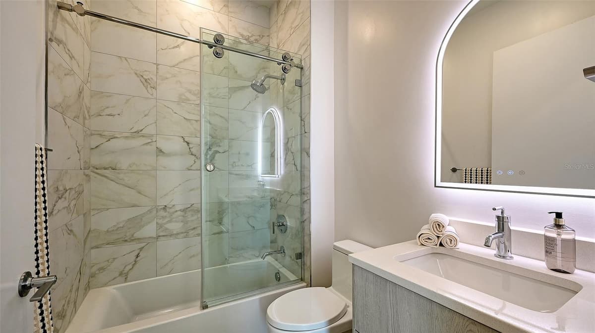 33 PALM AVENUE — photo 24 of 42