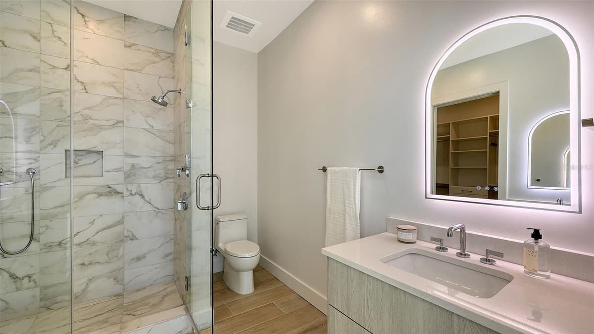 33 PALM AVENUE — photo 22 of 42