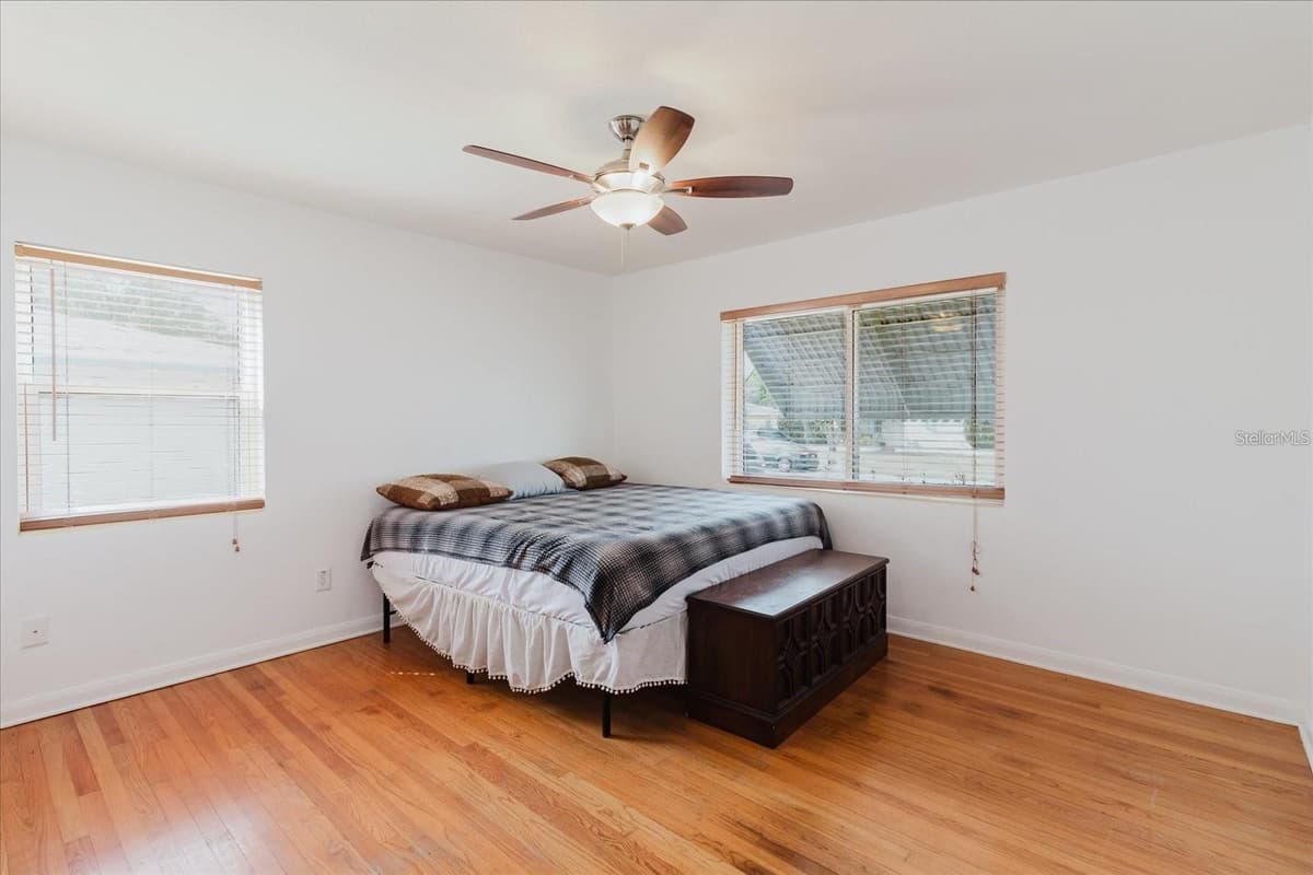 103 METEOR AVENUE — photo 14 of 28