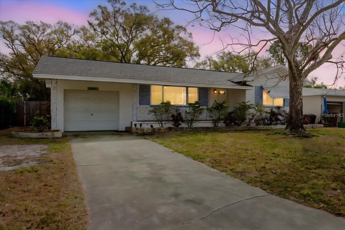 103 METEOR AVENUE — photo 1 of 28