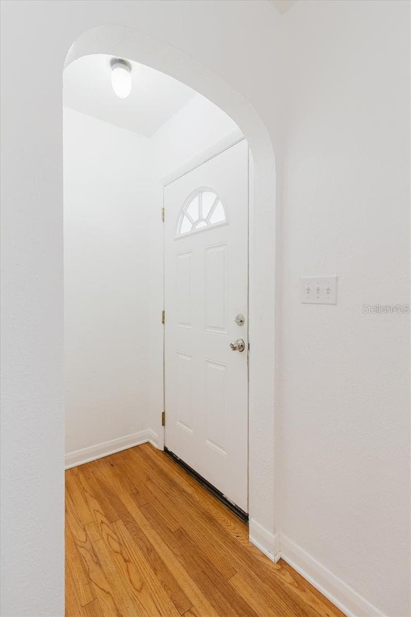 103 METEOR AVENUE — photo 5 of 28