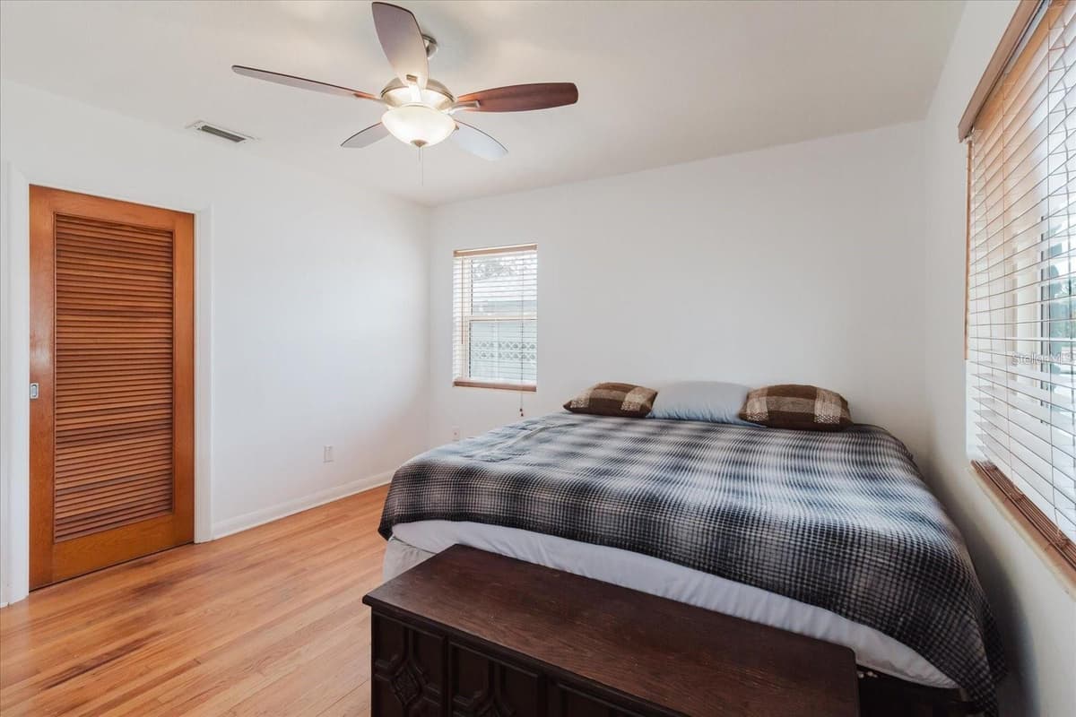 103 METEOR AVENUE — photo 15 of 28