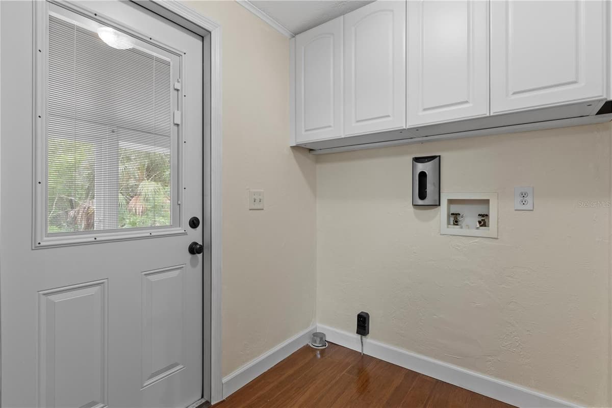 11720 NORTH PLACE — photo 24 of 59