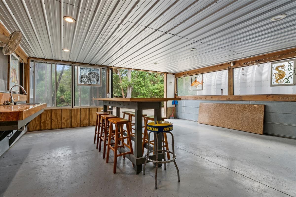 11720 NORTH PLACE — photo 44 of 59