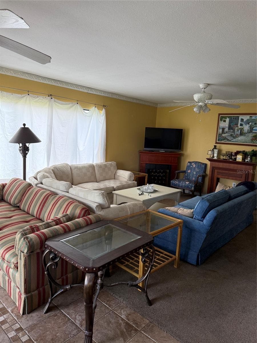 915 HILLSIDE COURT — photo 10 of 15
