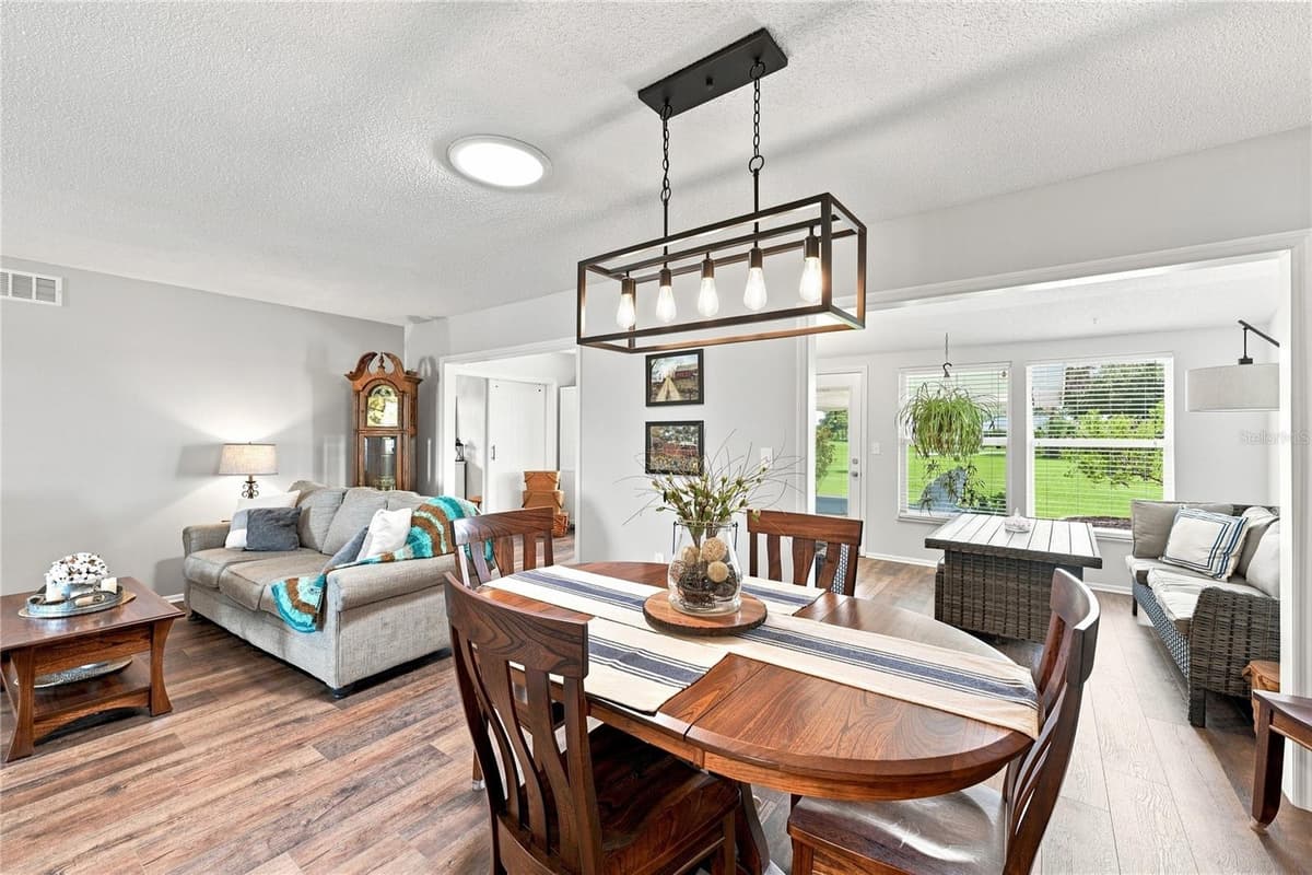 1405 HACIENDA DRIVE — photo 14 of 48