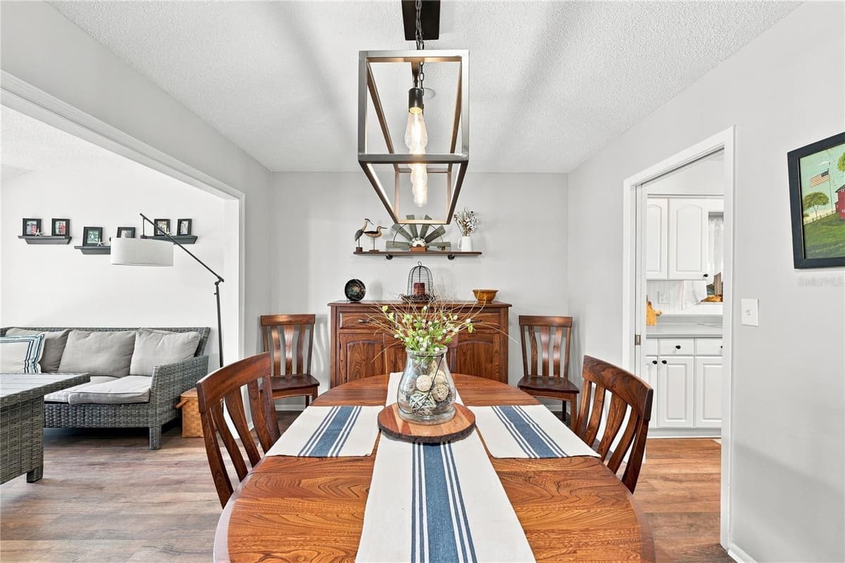 1405 HACIENDA DRIVE — photo 4 of 48