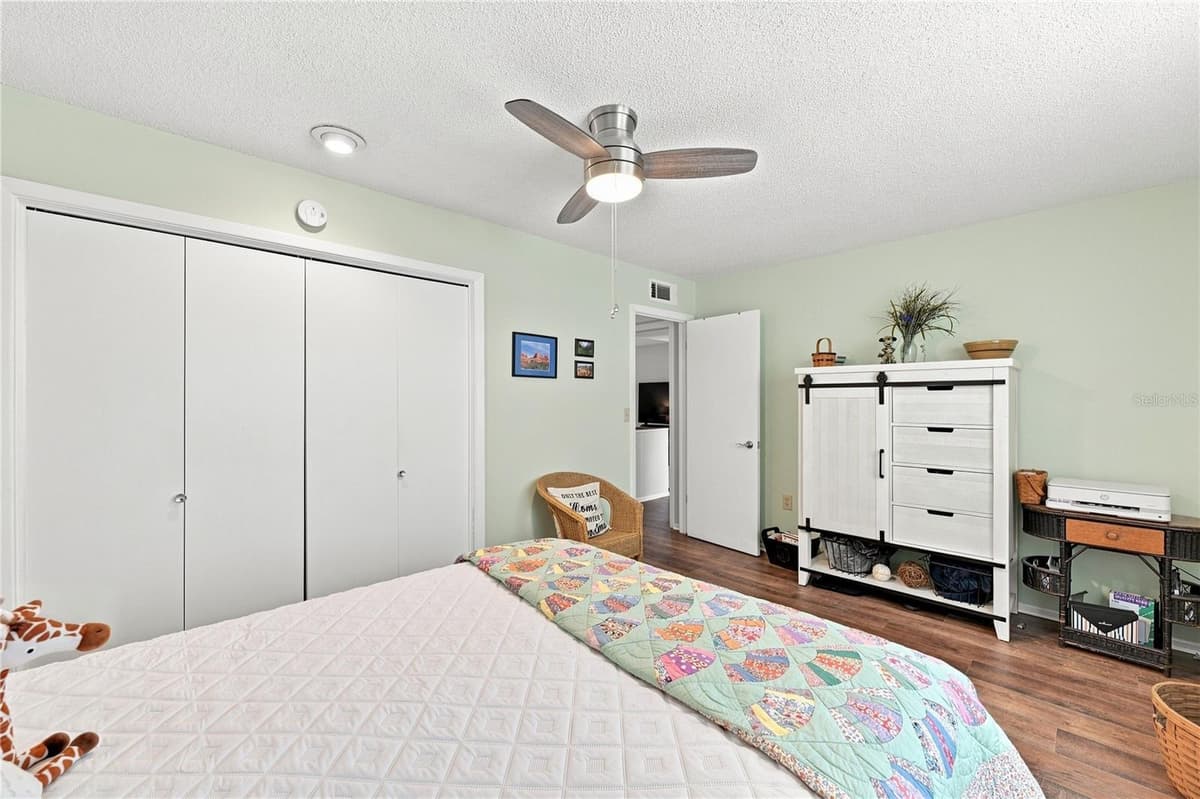1405 HACIENDA DRIVE — photo 24 of 48
