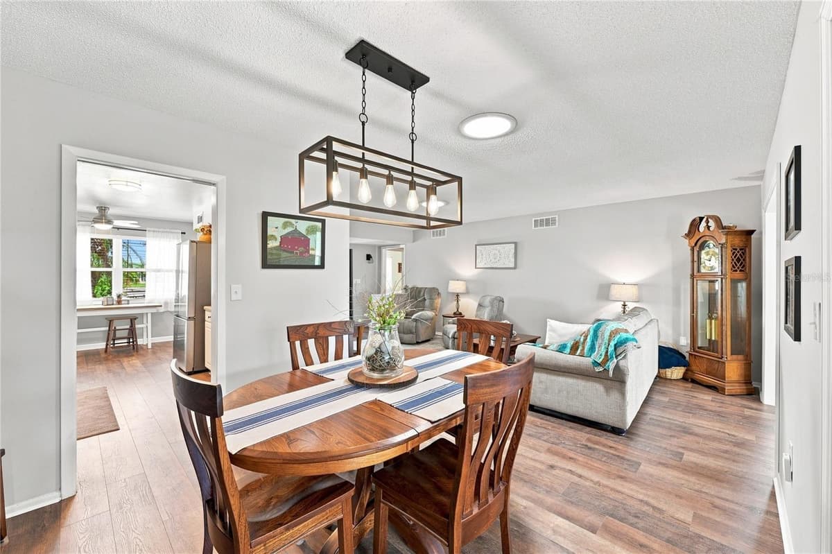 1405 HACIENDA DRIVE — photo 15 of 48
