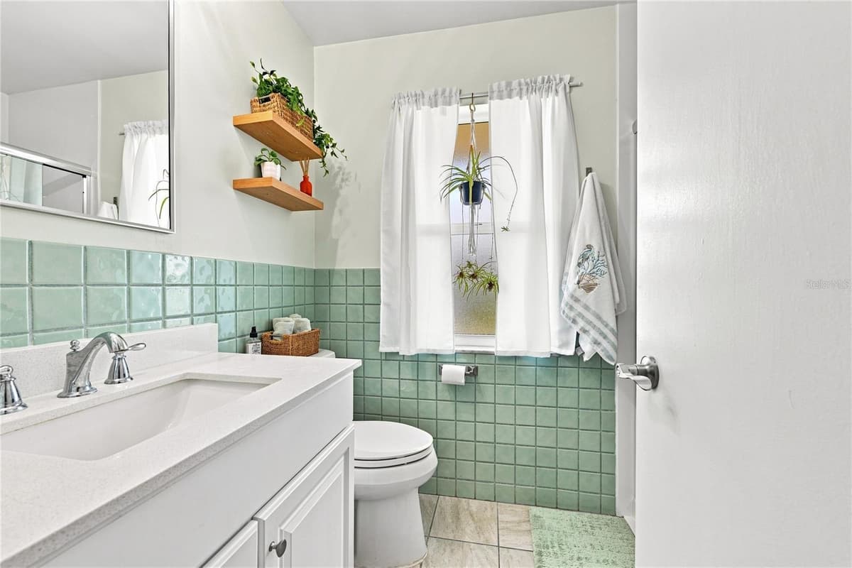 1405 HACIENDA DRIVE — photo 25 of 48